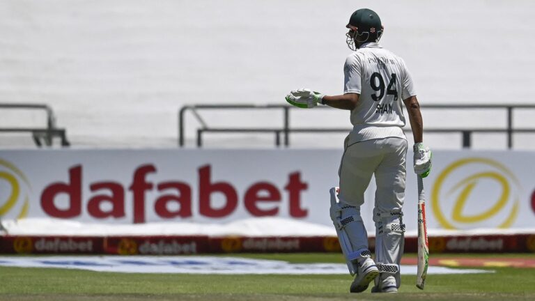 SA vs Pak - 2nd Test - Shan Masood 'baffled' by Hawkeye trajectory following lbw dismissal